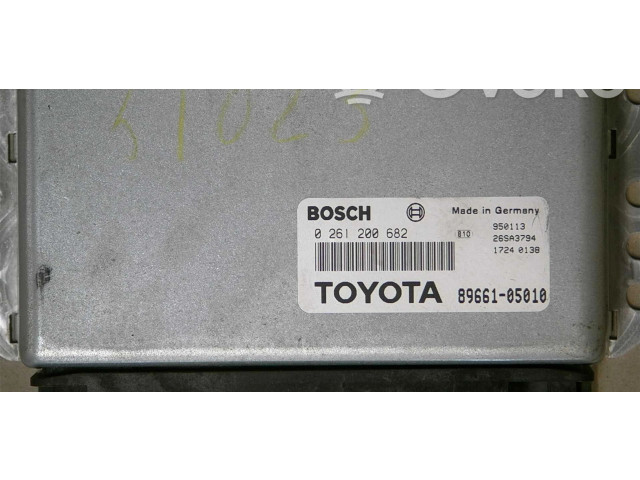 Řídící jednotka 0261200682   Toyota Carina T190 1995