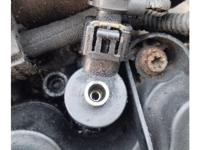 Vstřikovač 0445110165 Opel Zafira B