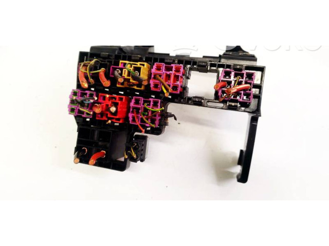 Pojistková skříňka Volkswagen Sharan 2006