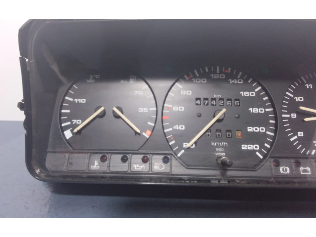 Панель приборов    Volkswagen PASSAT B3       