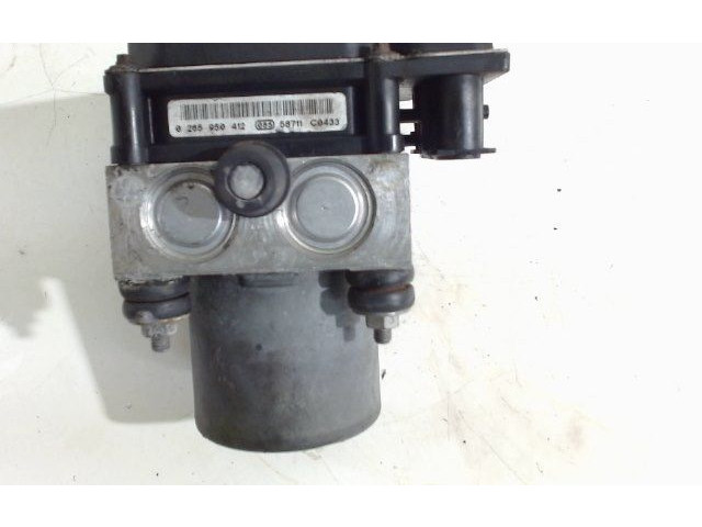 Блок АБС    Toyota  Corolla Verso AR10  2004 - 2009 года