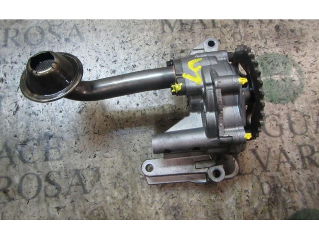 Масляный насос  AXR   Skoda Octavia Mk2 (1Z) 