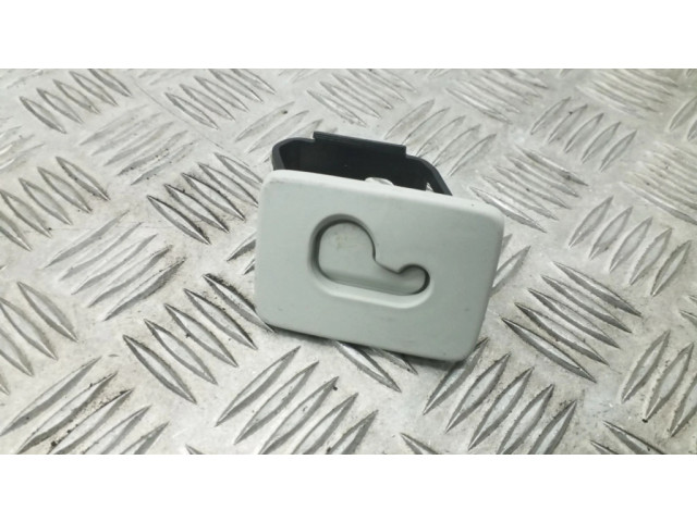 Другая деталь салона