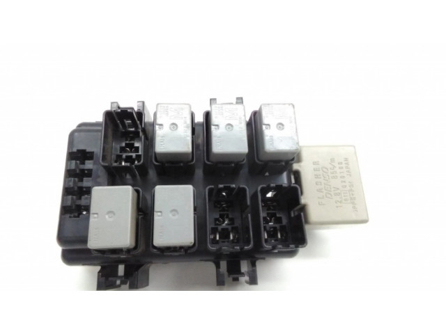 Блок предохранителей 86111AG000, 0665005480 Subaru Legacy