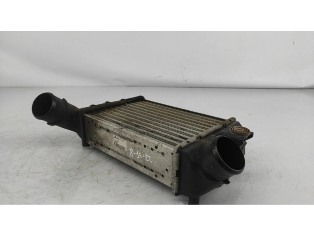 Интеркулер 517159990 Alfa Romeo GT 1.9