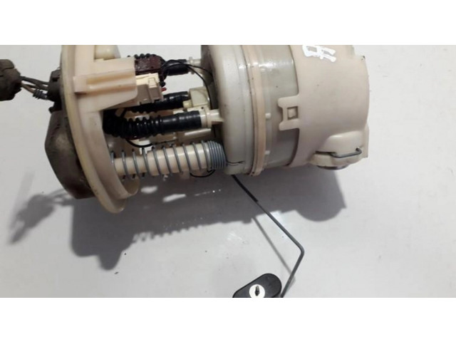 Насос топлива (в топливном баке)