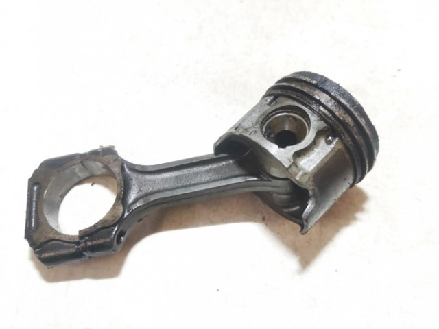 Поршень с шатуном 66430 SsangYong Rexton для дизельного двигателя 2.7