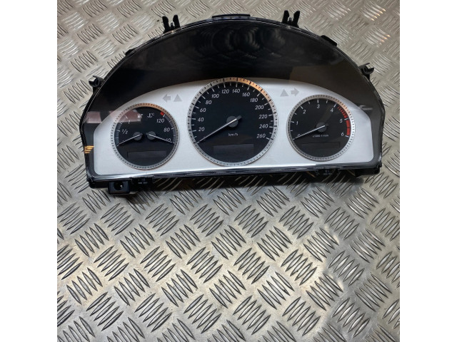 Přístrojová deska Mercedes-Benz GLK (X204) 2012 2049001109, A2049001109