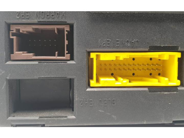 Блок предохранителей 73006212, 9642409880 Citroen Berlingo