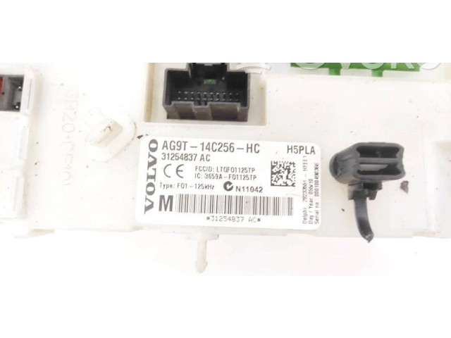 Блок предохранителей  AG9T14C256HC, 31254837AC   Volvo V70    