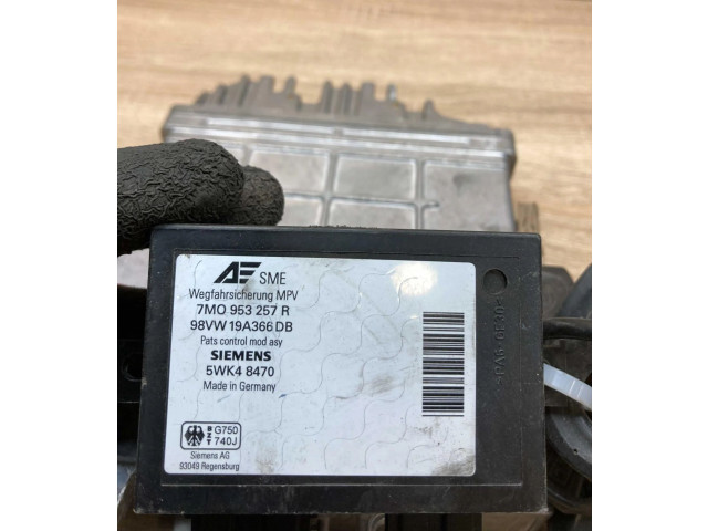 Řídící jednotka 028906021GT, 7M0953257R Seat Alhambra (Mk1) 1996