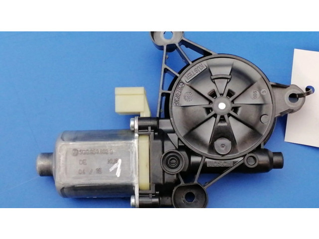 Передний двигатель механизма для подъема окон