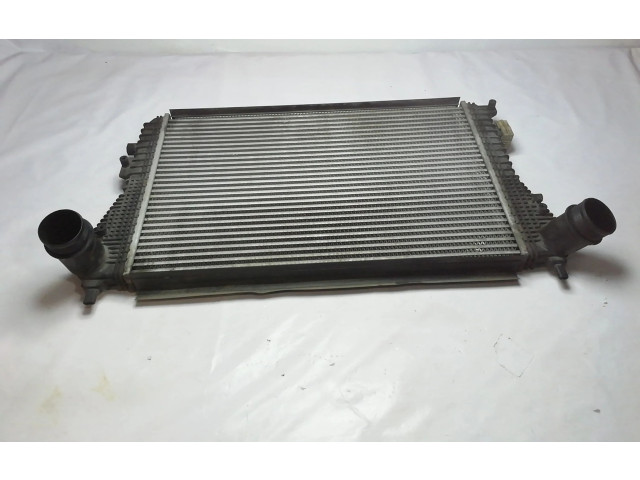Радиатор интеркулера 1K015803 Volkswagen Golf VI