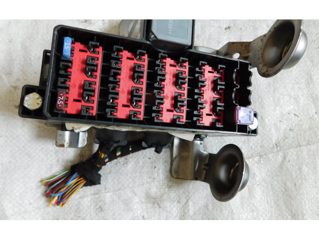 Pojistková skříňka 8V5T-14A005GDE Ford Fiesta 2009