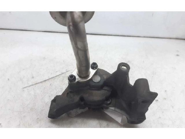 Масляный насос   038115105C  Skoda Octavia Mk2 (1Z) 