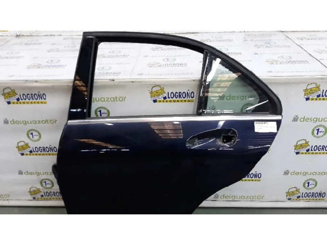 Задняя дверь