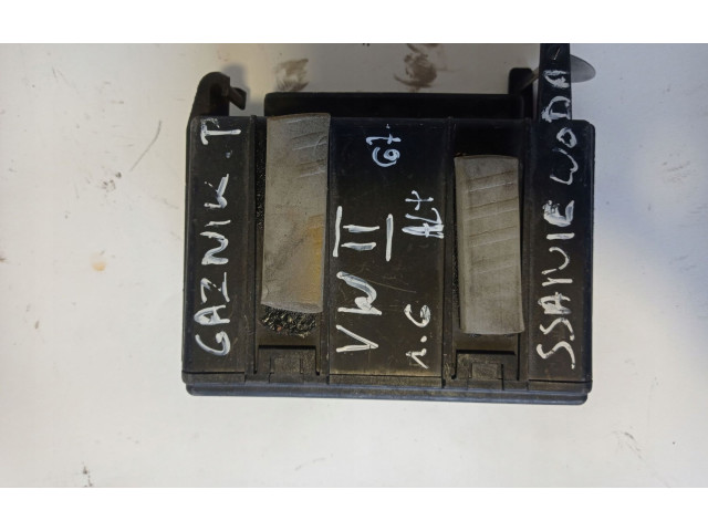 Блок управления коробкой передач KBA16636 Volkswagen Golf II