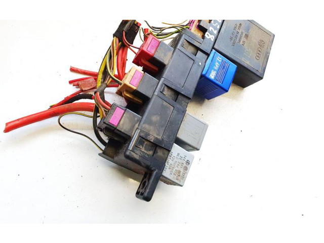 Блок предохранителей  8d0937503d, 8a0937530   Audi A6 S6 C5 4B    