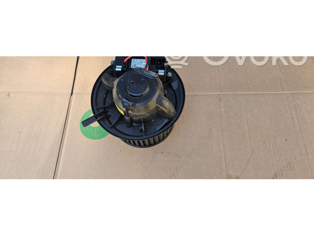 Вентилятор печки 1k1820015l Audi Q3 8U