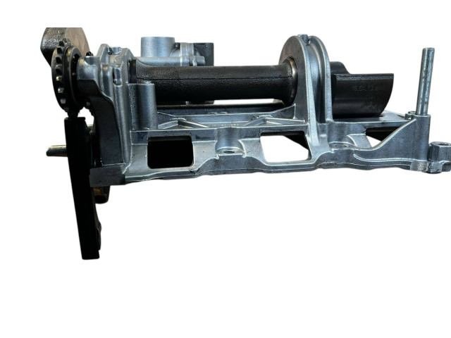 Масляный насос CFWA 03P103127C Skoda Fabia Mk2 (5J)