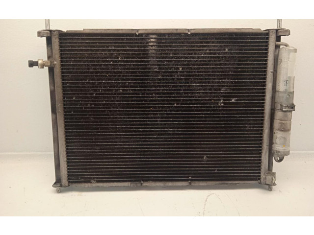 Интеркулер 8200688390 Renault Clio III