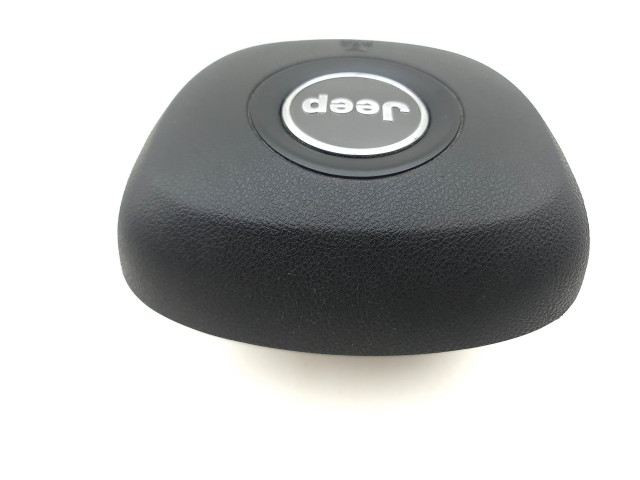 Подушка безопасности водителя 0589P1000410 Jeep Cherokee