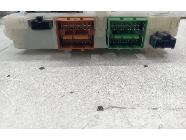 Pojistková skříňka 7G9T14C256FA Volvo XC70 2009