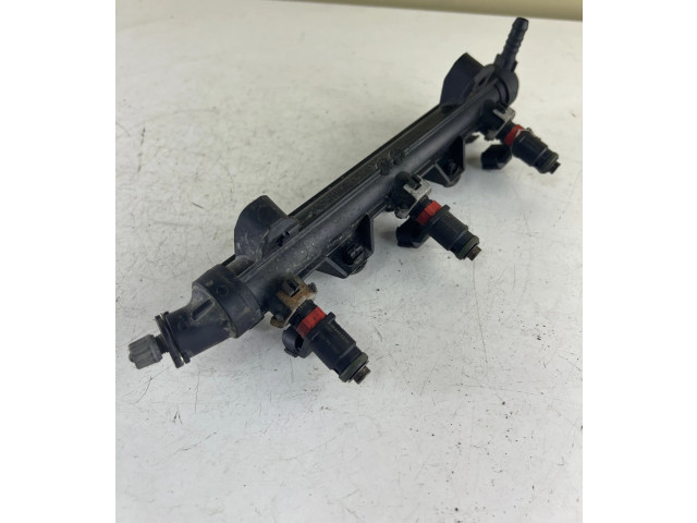 Комплект форсунок 03E133320A, 03E906031A Skoda Fabia Mk2 (5J)