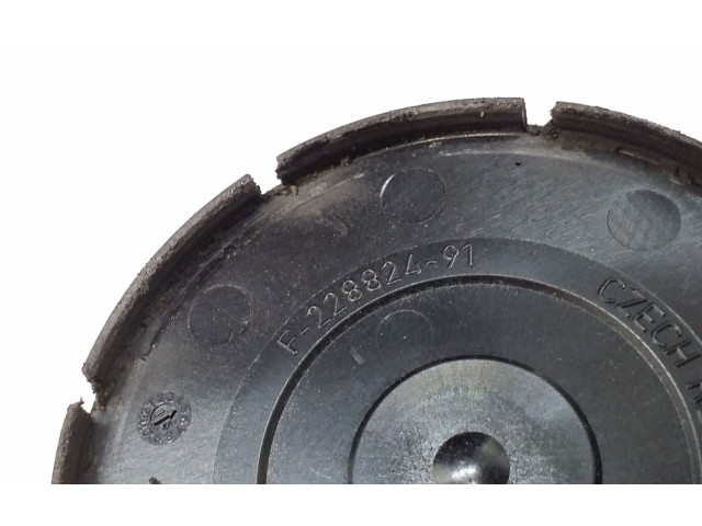 Генератор 028903018A, F22535511 Volkswagen Caddy