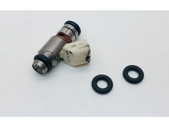 Форсунка 036906031AF    Skoda Octavia Mk2 (1Z)   