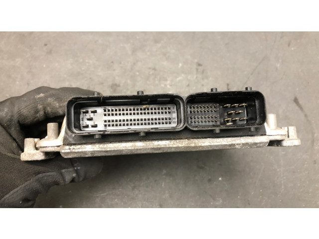 Řídící jednotka 0281011281, P04727770AC Chrysler Voyager 2002