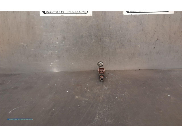 Vstřikovač 15710-54G00 Suzuki Liana