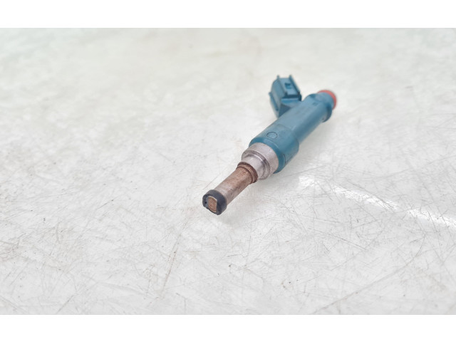 Vstřikovač 2325037020, 158003012 Toyota Prius (XW30)