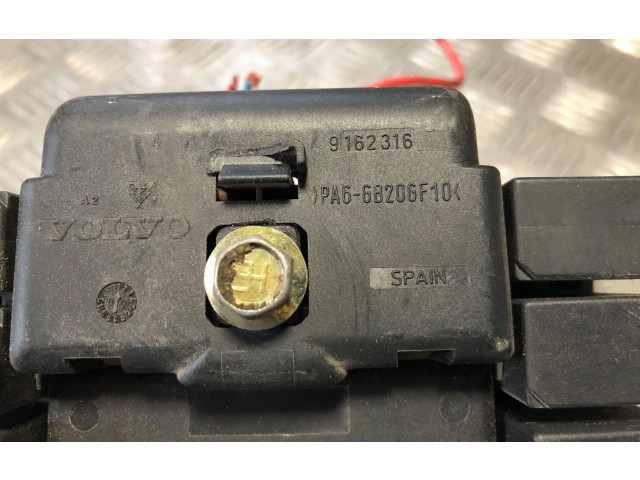 Блок предохранителей 9401802, 183653195 Volvo S80
