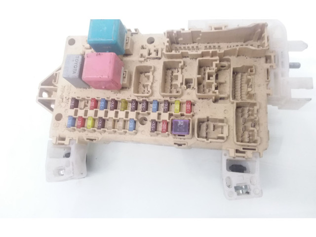 Pojistková skříňka 892210F010 Toyota Corolla Verso E121 2005