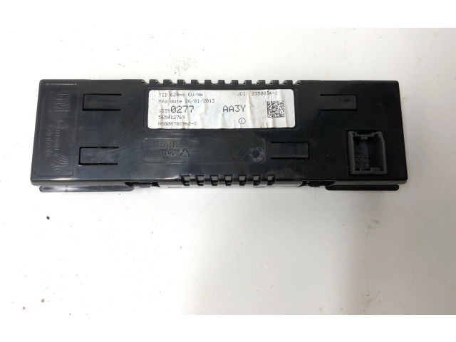 Дисплей 13390277, 565412769 Opel Meriva B