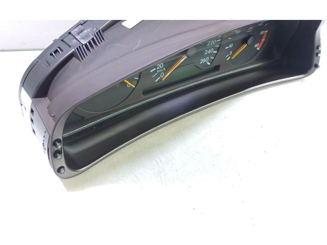 Панель приборов    Mercedes-Benz E W210       