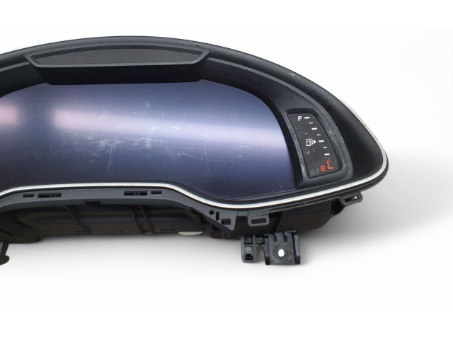 Přístrojová deska Audi Q7 4M 2017 4M0920890A