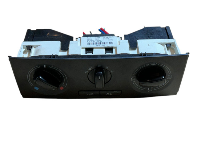 Топливная рампа 5J0820045D, X8047002   Skoda Roomster (5J)  