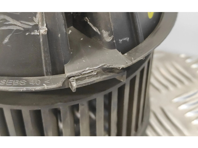 Вентилятор печки 240759865R, N106415P Dacia Duster