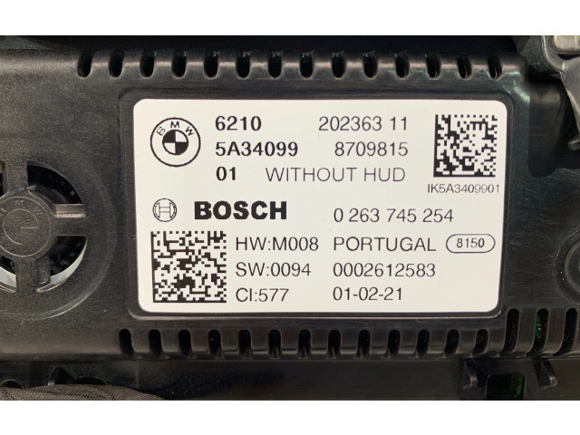 Přístrojová deska BMW M4 G82 G83 2020 5A34099