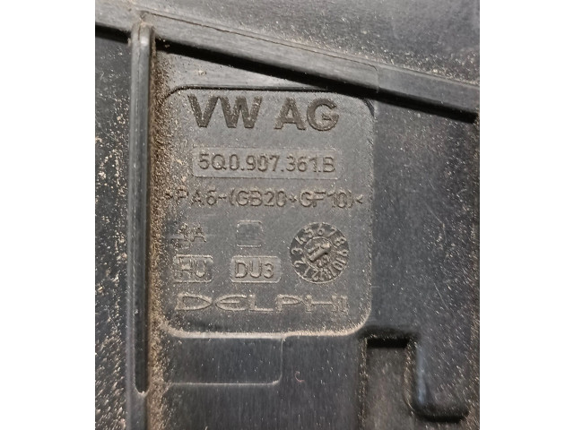 Блок предохранителей  5Q0907361B   Skoda Octavia Mk3 (5E)    