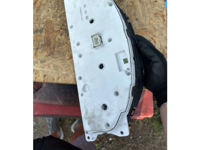 Панель приборов 30746102, 69594700T   Volvo V70       