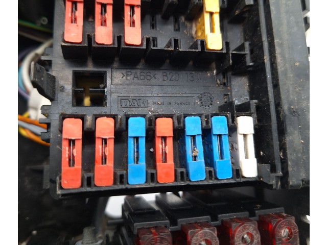   Pojistková skříňka    Citroen Berlingo 1996