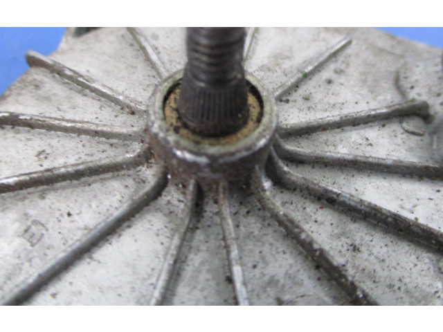 Моторчик заднего дворника     Volkswagen PASSAT B2