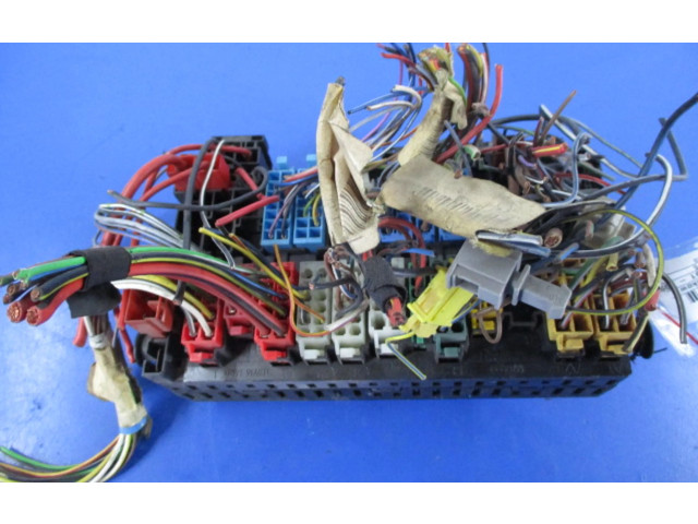 Pojistková skříňka 357937039, 357937039 Volkswagen Vento 1992