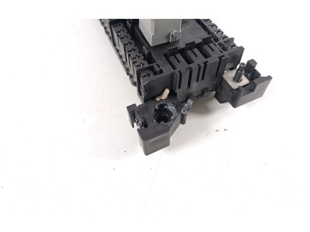   Pojistková skříňka A1669063901   Mercedes-Benz G W461 463 2012