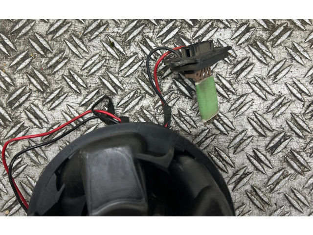 Вентилятор печки       Renault Clio III