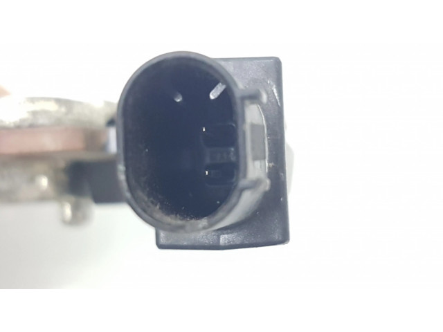 Минусовый провод (аккумулятора)