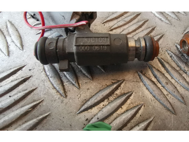 Vstřikovač FBJC100, M4S23   Nissan 350Z     